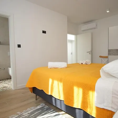 Petra Seget Donji/trogir Villa Trogir