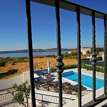 Villa Petra Seget Donji/trogir *